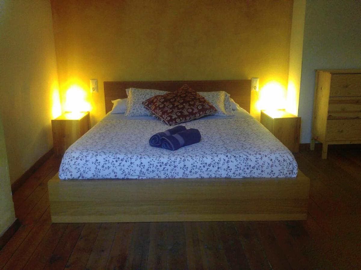 Apartamentos Saltarel-Lo Besalú Extérieur photo